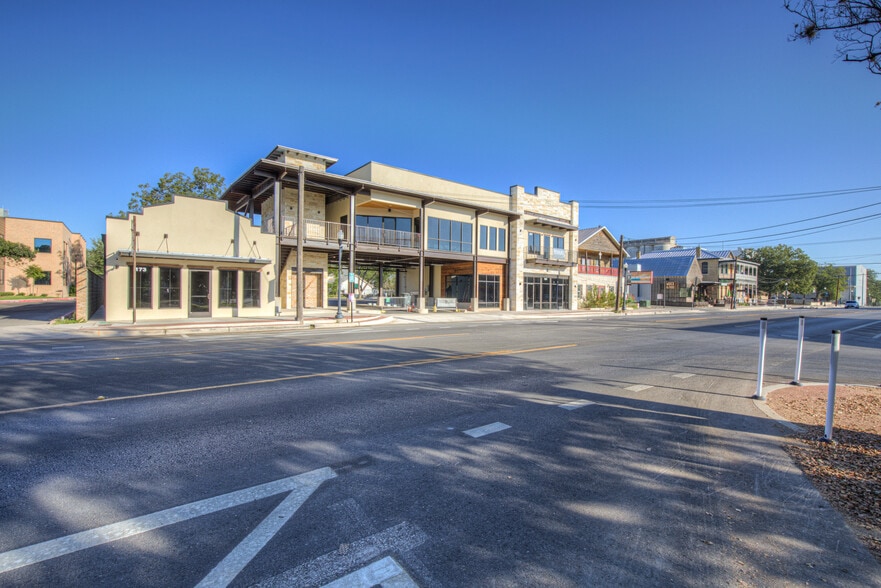More Photos Of 207 E San Antonio St, New Braunfels Loft Creative Space For Lease