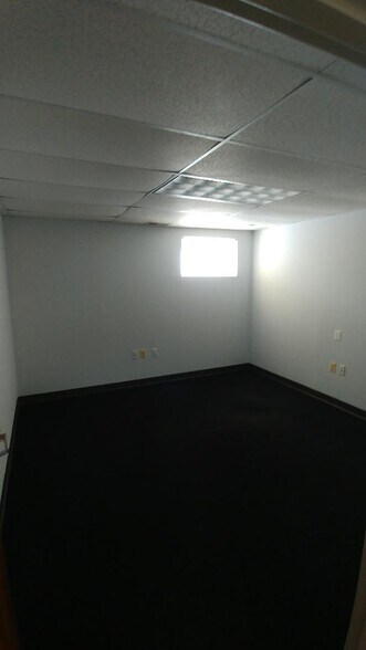 More Photos Of 316 E Market St, Leesburg Office For Sale