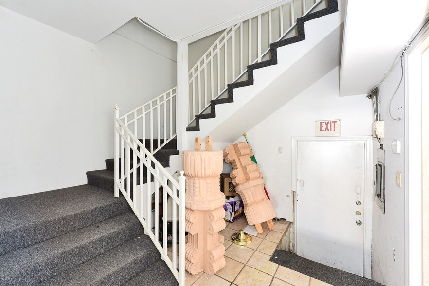 More Photos Of 1411-1419 Westwood Blvd, Los Angeles Storefront Retail Office For Lease