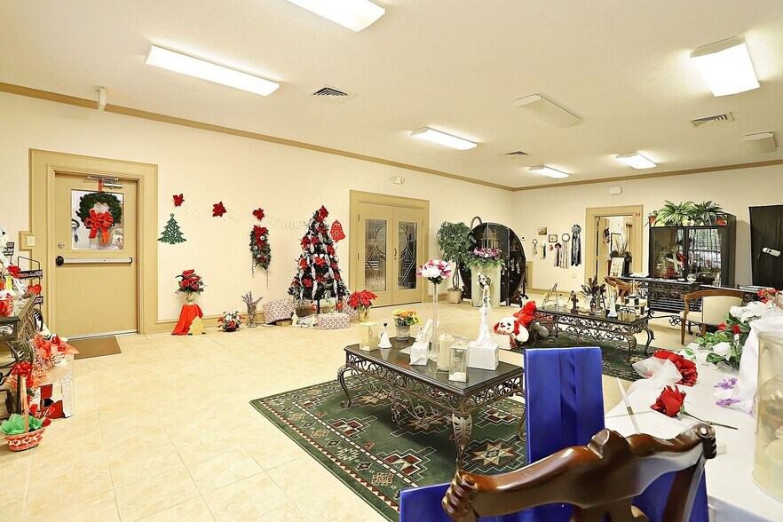 More Photos Of 6130 Wheatley St, Houston General Retail For Sale