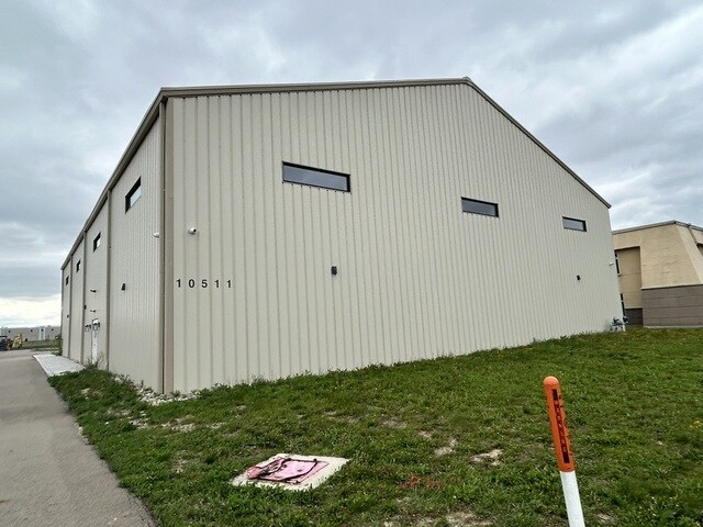 More Photos Of 10501 Success Ln, Dayton Office For Sale