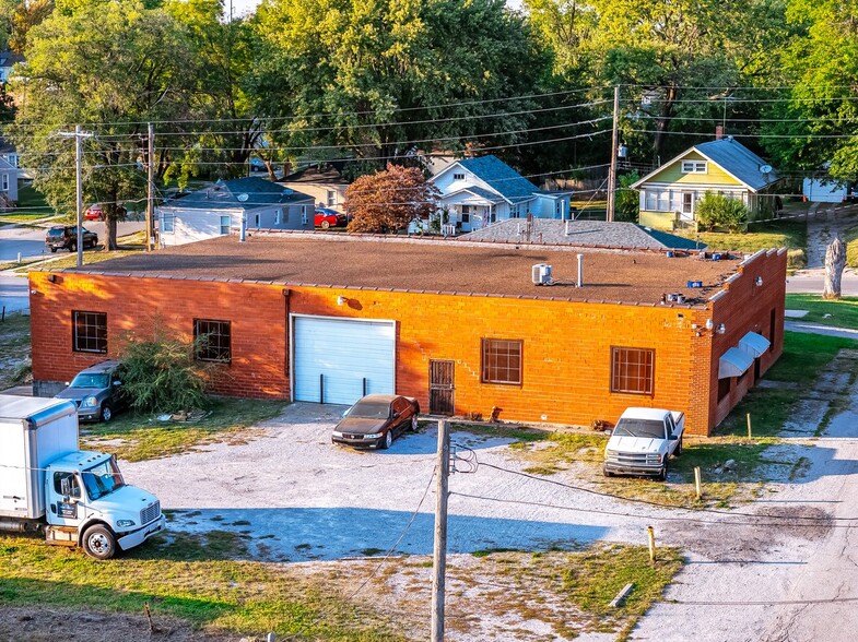 Primary Photo Of 634 N Dodgion St, Independence Warehouse For Sale