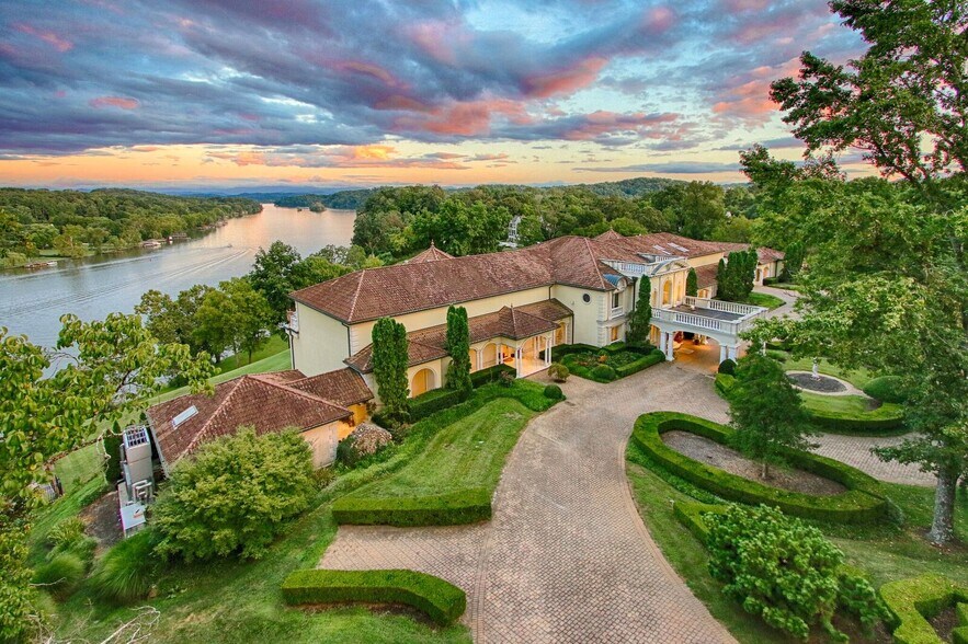 Primary Photo Of 5628 Lyons View Pike, Knoxville Lodge Meeting Hall For Sale