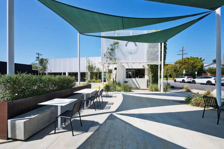 More Photos Of 8151 W 3rd St, Los Angeles Storefront For Sale
