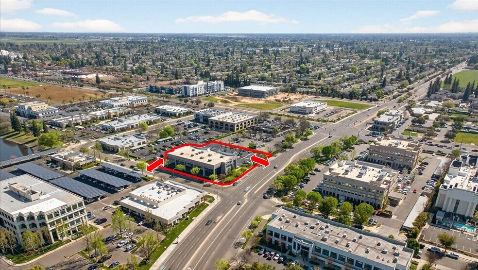 More Photos Of 7060 N Fresno St, Fresno Office For Lease