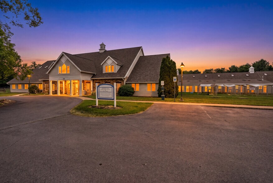 More Photos Of 3731 Berryville Pike, Charles Town Veterinarian Kennel For Sale