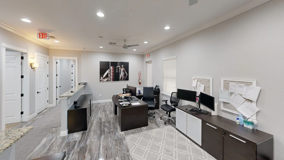 More Photos Of 5835 US Highway 98 S, Lakeland Medical For Lease