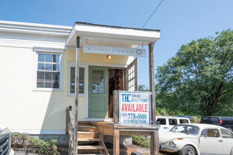 More Photos Of 45 West St, New Milford Light Manufacturing For Sale