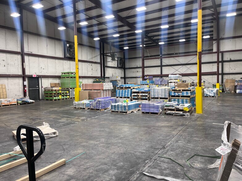 More Photos Of 2801 McKinley Ave, Fort Smith Warehouse For Lease