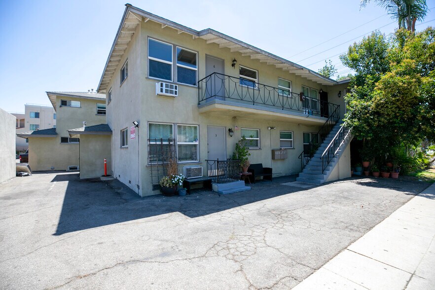 More Photos Of 15445 Vanowen St, Van Nuys Apartments For Sale