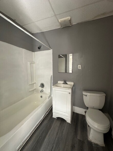 More Photos Of , Hartford Multifamily For Sale