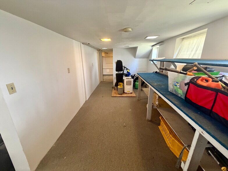 More Photos Of 11 Park Pl, Verona Flex For Lease