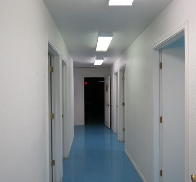 More Photos Of 1306 E Calvada Blvd, Pahrump Office Residential For Lease