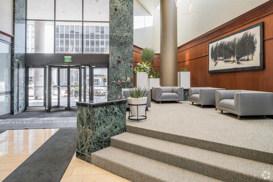 More Photos Of 231 S Bemiston Ave, Clayton Office For Lease