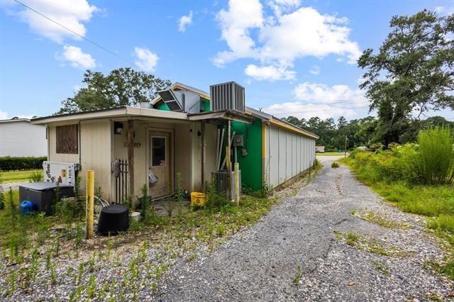 More Photos Of 34041 US-96 Hwy, Buna Freestanding For Sale