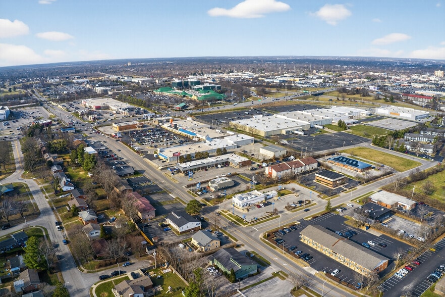 More Photos Of 169-171 E Reynolds Rd, Lexington Freestanding For Lease