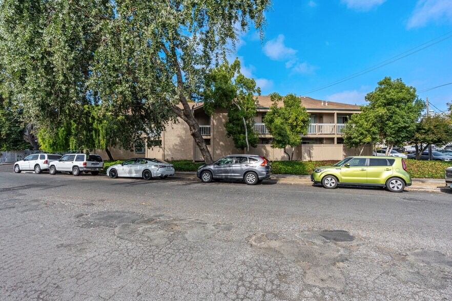 More Photos Of 1415 4th St, Napa Apartments For Sale
