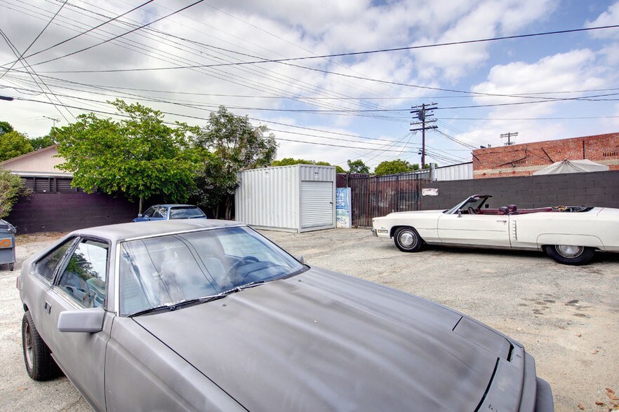 More Photos Of 5009-5011 York Blvd, Los Angeles Storefront For Sale