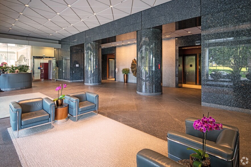 More Photos Of 1901 Harrison St, Oakland Office For Lease