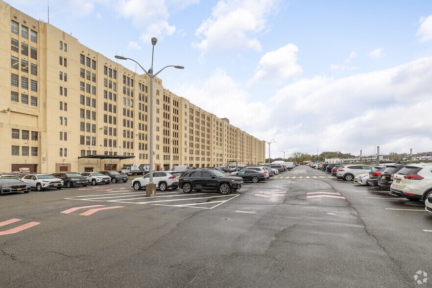 More Photos Of 140 58th St, Brooklyn Manufacturing For Lease