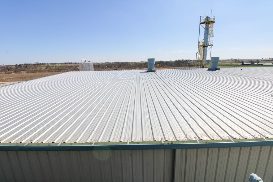 More Photos Of 5640 44th Ave S, Clinton Industrial For Sale
