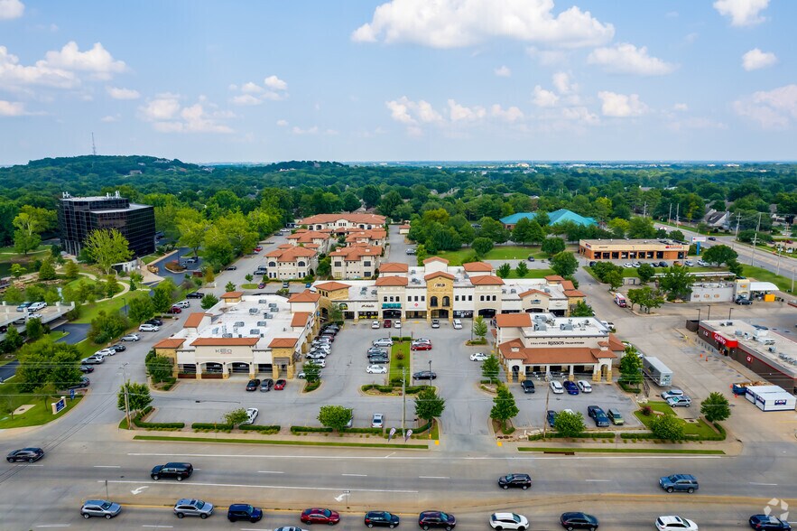 More Photos Of 8931 S Yale Ave, Tulsa Freestanding For Lease