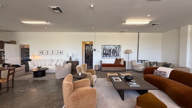 More Photos Of 4841-4845 Exposition Blvd, Los Angeles Manufacturing For Lease