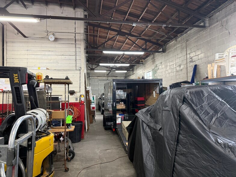 More Photos Of 424 Hackney Ave, Washington Industrial For Sale