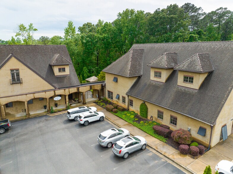 Primary Photo Of 1847 Commons North Dr, Tuscaloosa Medical For Sale
