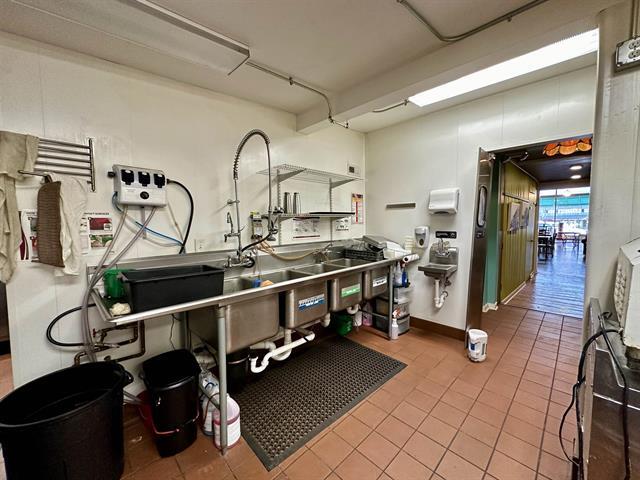 More Photos Of 203 N Main St, Monticello Storefront Retail Residential For Lease