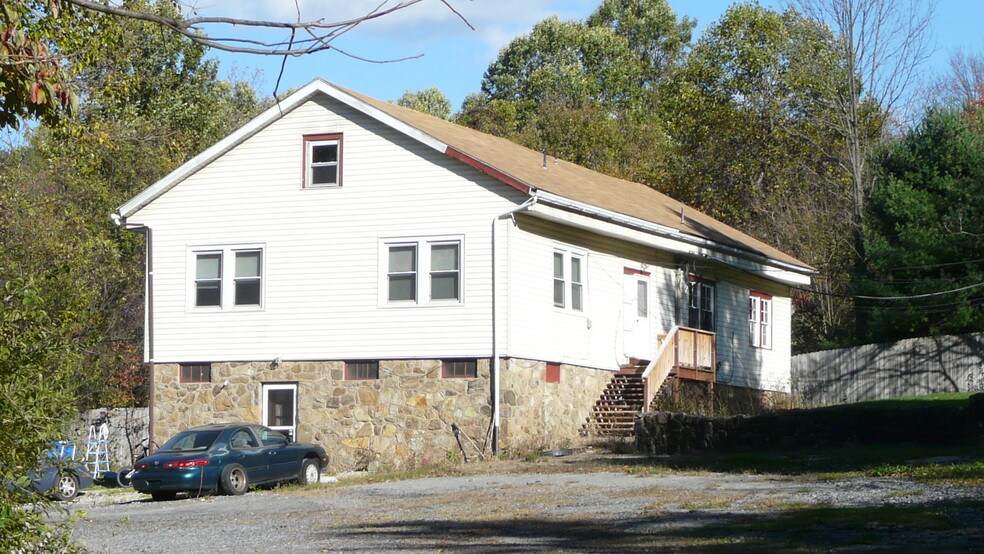 More Photos Of 71 Dreamland Park Dr, Fleetwood Apartments For Sale