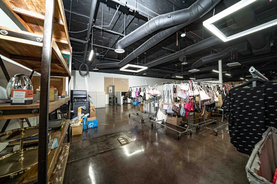 More Photos Of 2001 Saturn St, Monterey Park Light Distribution For Sale