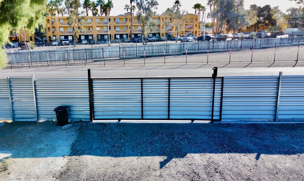 More Photos Of 3662 Park St, Las Vegas Industrial For Sale