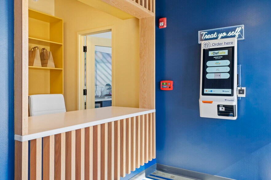 More Photos Of 4711 W Broad St, Richmond Freestanding For Lease