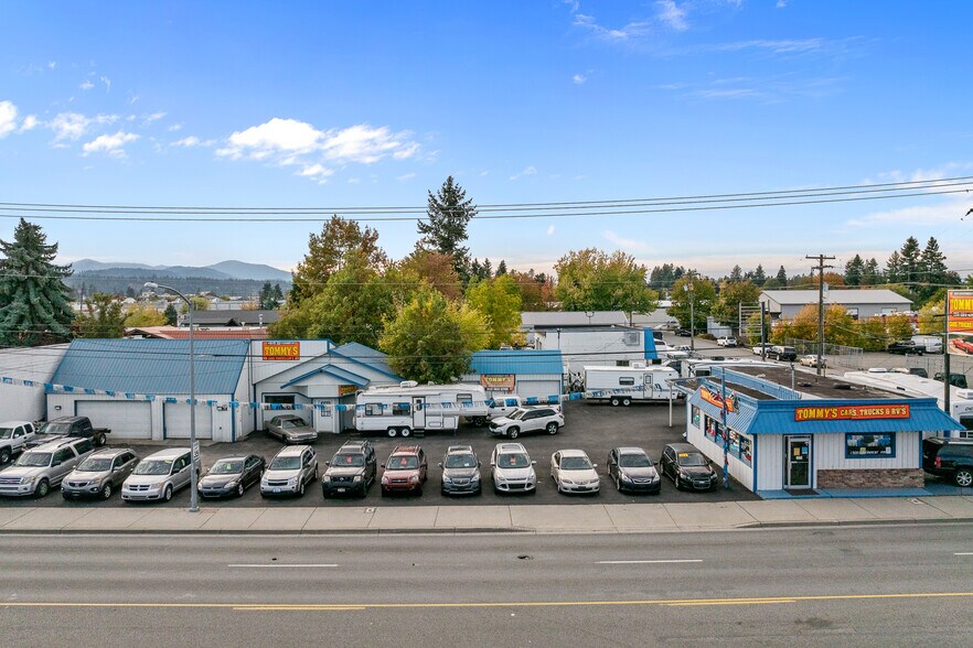 More Photos Of 2929 N Government Way, Coeur d'Alene Auto Dealership For Sale