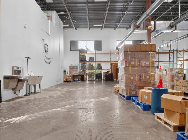 More Photos Of 1153 N 1430 W, Orem Warehouse For Lease