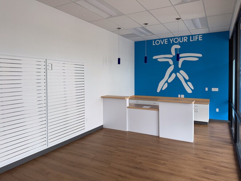 More Photos Of 16002-16078 SW Tualatin Sherwood Rd, Sherwood Storefront For Lease