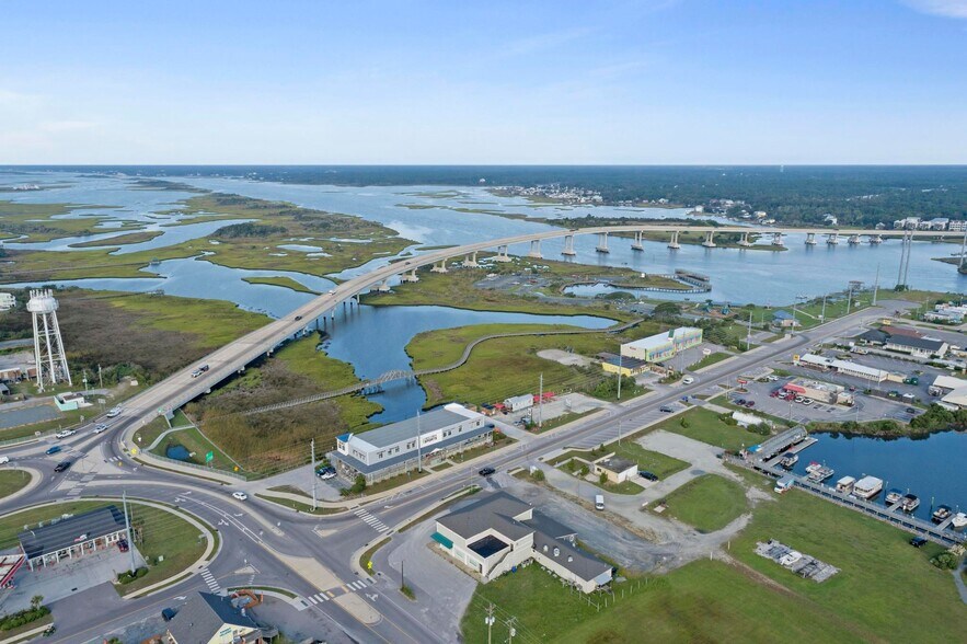 More Photos Of 404 Roland Ave, Surf City Restaurant For Sale