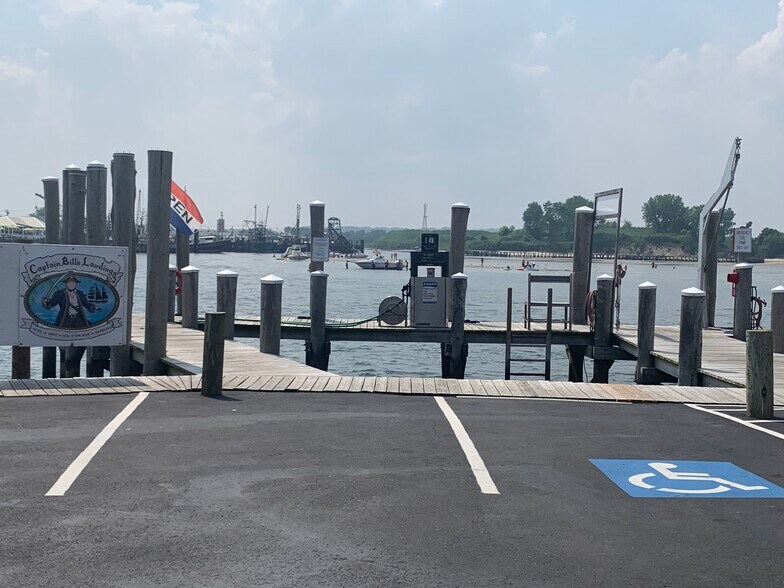More Photos Of 57 Inlet Dr, Point Pleasant Beach Marina For Sale