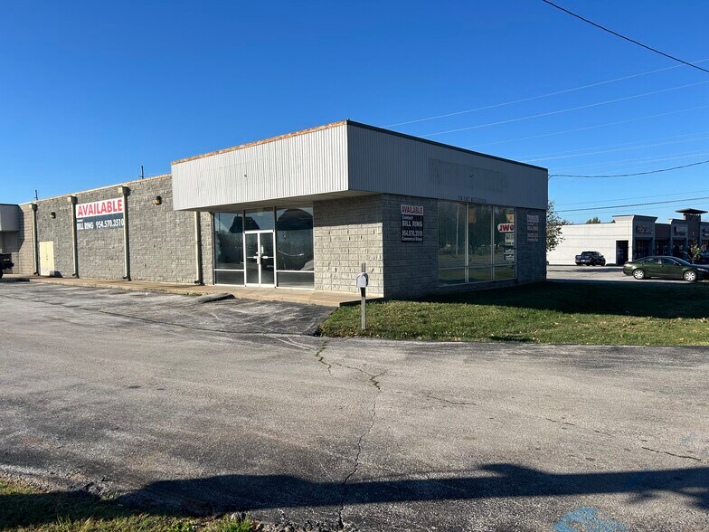 Primary Photo Of 750 Battlefield rd, Springfield General Retail For Lease