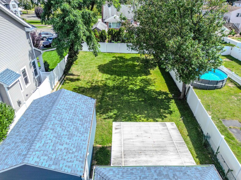 More Photos Of 776 Hempstead Ave, West Hempstead Specialty For Sale