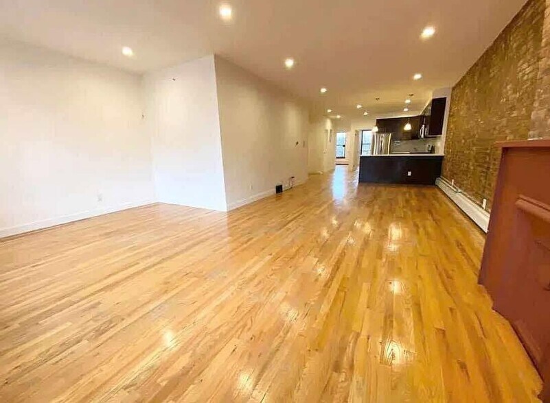 More Photos Of 1215 Bedford Ave, Brooklyn Storefront Retail Residential For Sale
