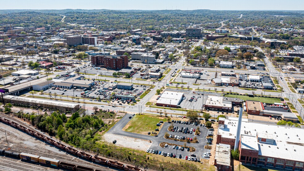 More Photos Of 1506 6th Ave, Columbus Office Residential For Lease
