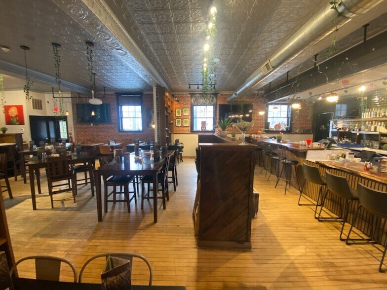 More Photos Of 17 Kellogg Ave, Amherst Storefront Retail Office For Lease