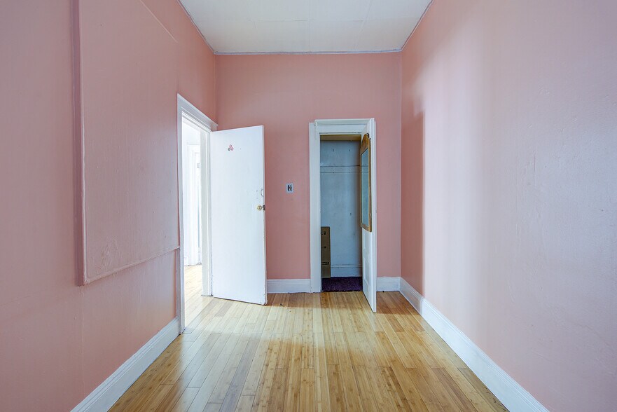 More Photos Of 1701 Gates Ave, Ridgewood Apartments For Sale