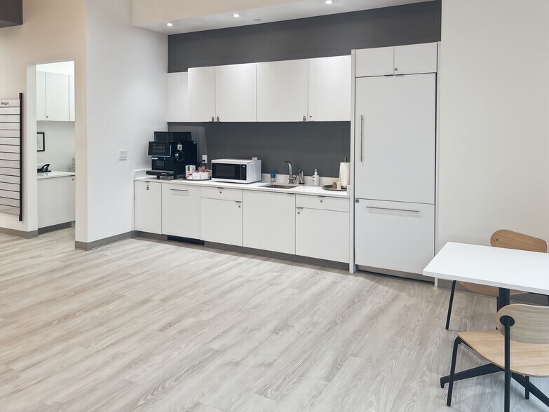 More Photos Of 6040 Hillside Center Cir, Nolensville Coworking Space