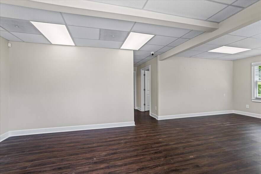 More Photos Of 889 Commerce Dr Sw, Conyers Loft Creative Space For Sale