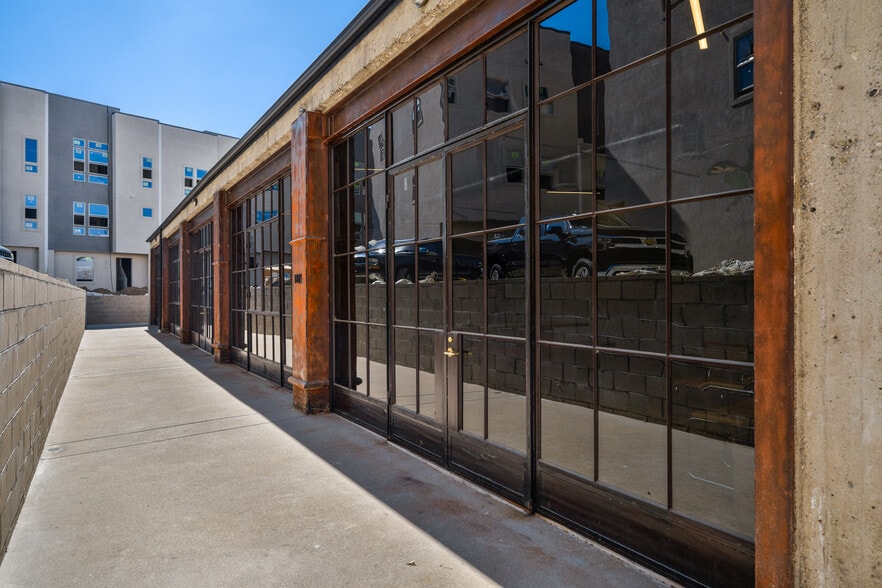 More Photos Of 1801 Blake Ave, Los Angeles Flex For Lease