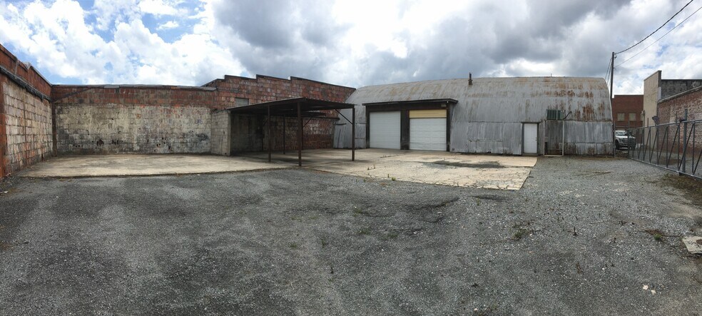 More Photos Of 852 Martin Luther King Jr Blvd, Macon-Bibb Warehouse For Lease