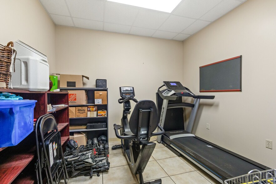 More Photos Of 1016 N Cruse Ave, Broussard Warehouse For Sale